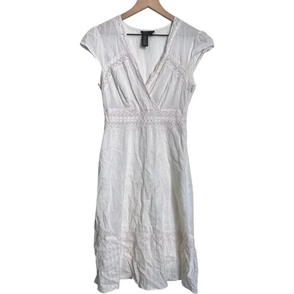 BCBGMAXAZRIA White Cotton Eyelet Lace Dress Size 6 - Picture 1 of 5